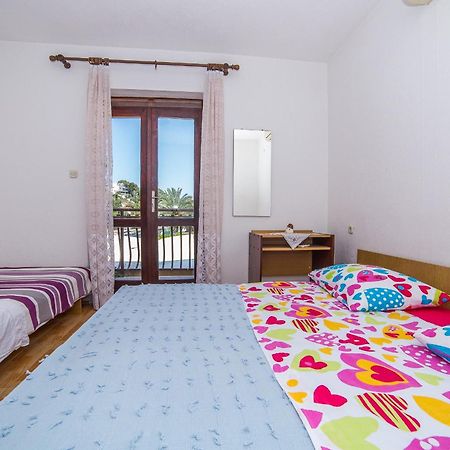 Apartments And Rooms Drpic Splitska Εξωτερικό φωτογραφία