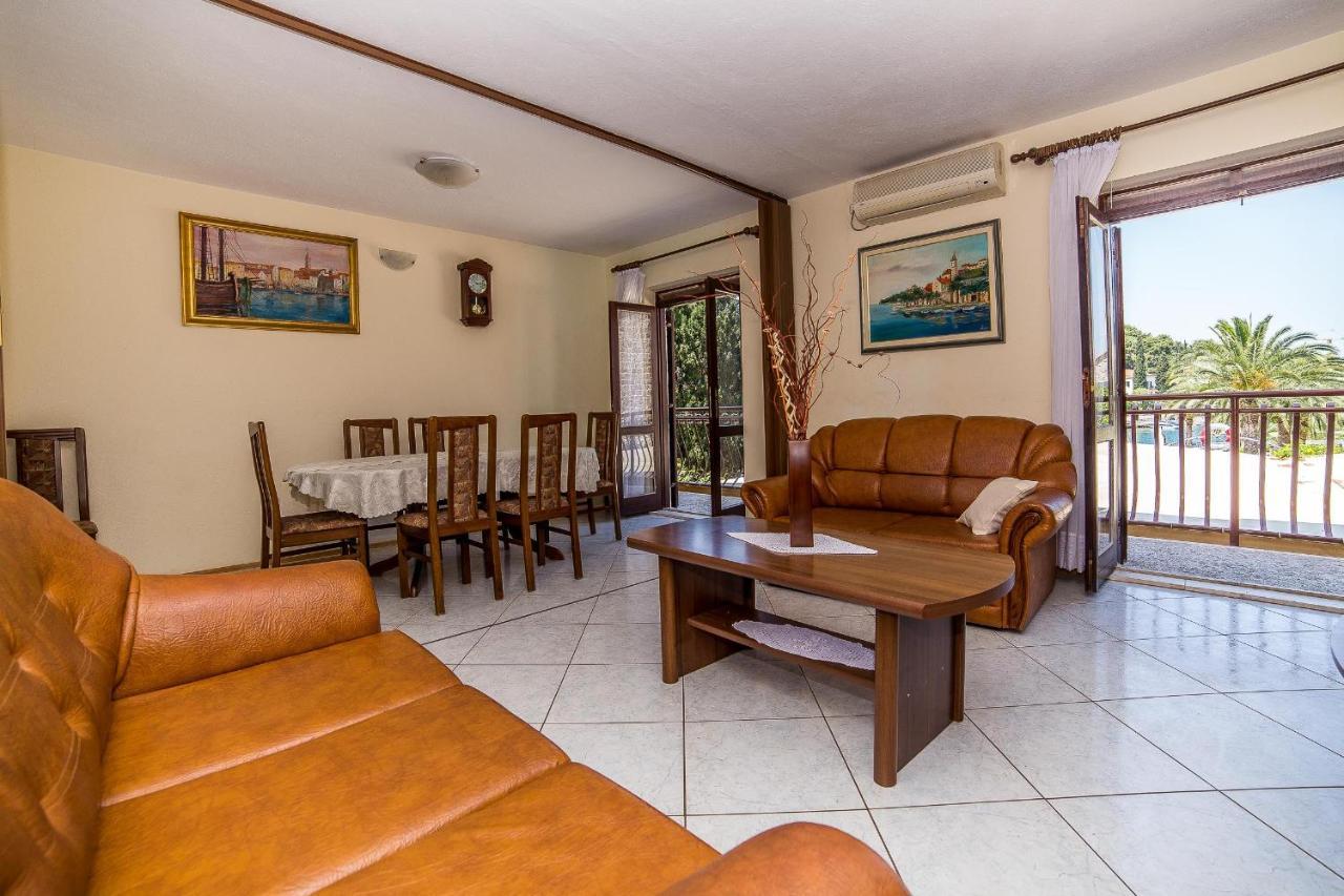 Apartments And Rooms Drpic Splitska Εξωτερικό φωτογραφία
