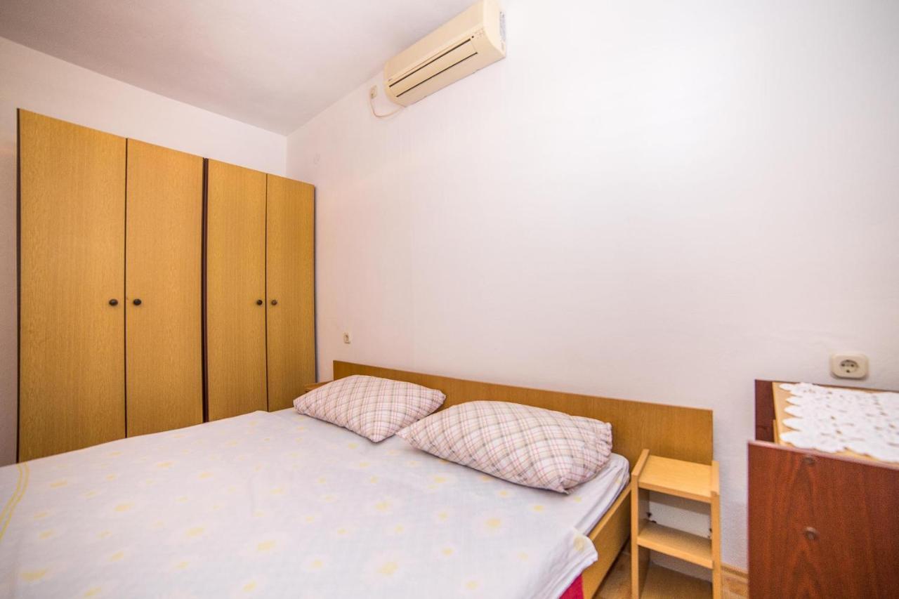 Apartments And Rooms Drpic Splitska Εξωτερικό φωτογραφία