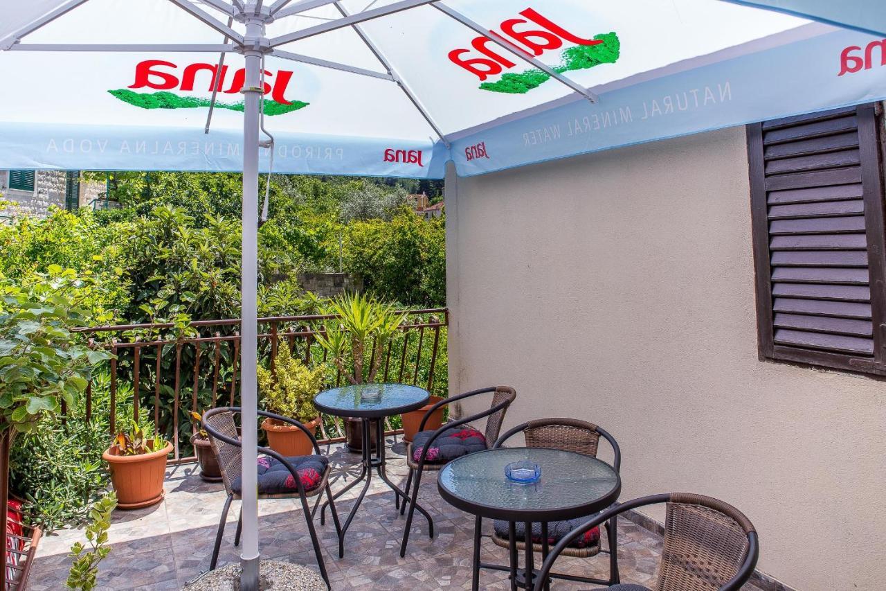 Apartments And Rooms Drpic Splitska Εξωτερικό φωτογραφία
