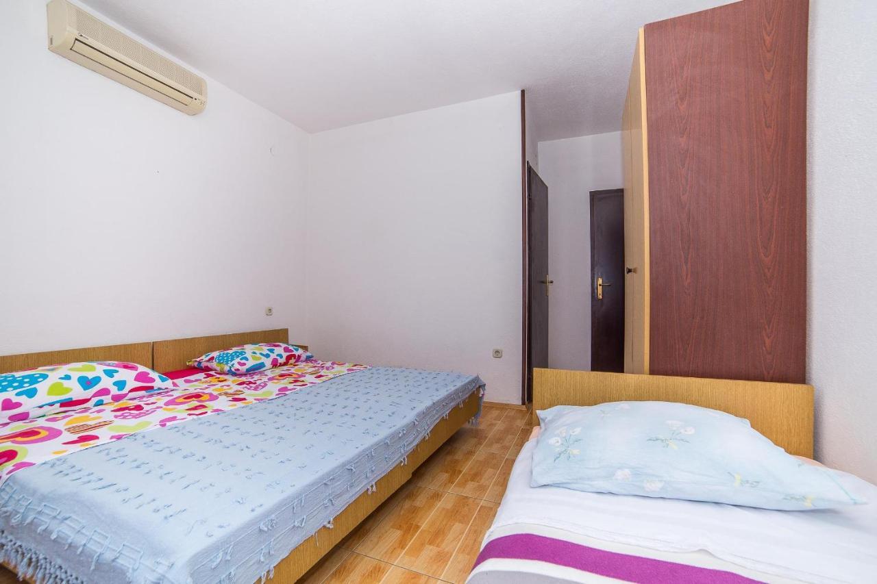 Apartments And Rooms Drpic Splitska Εξωτερικό φωτογραφία